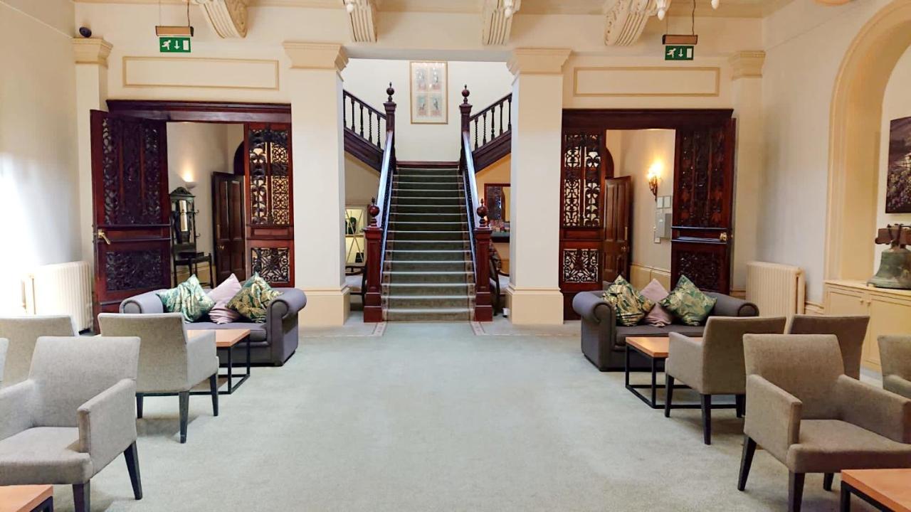 Trenython Manor Resort Фоуї Екстер'єр фото